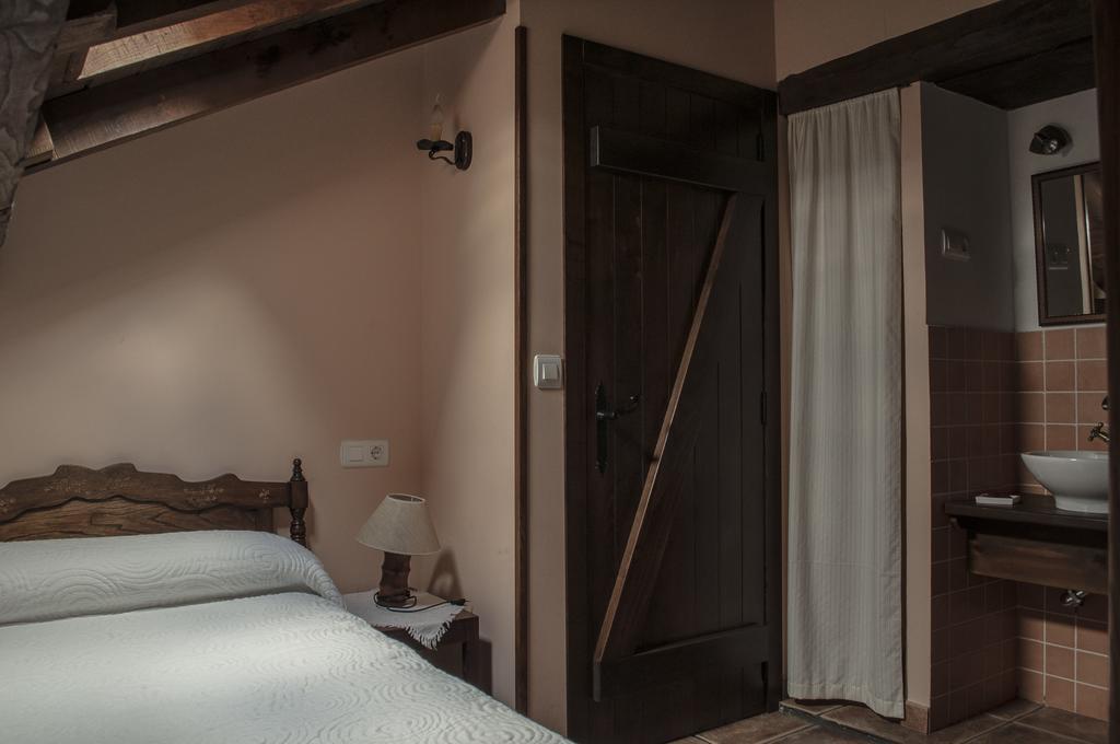 Apartamentos A Retoral Coana Bilik gambar