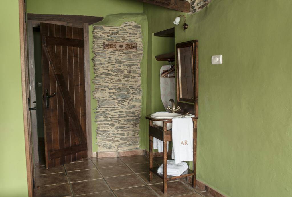 Apartamentos A Retoral Coana Bilik gambar