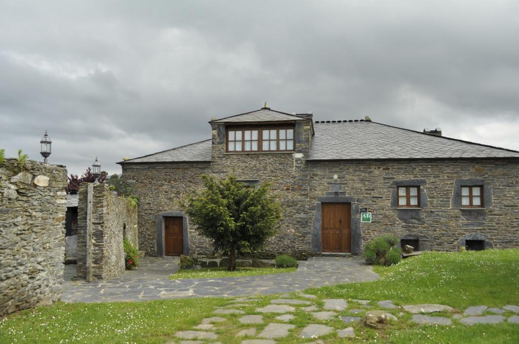 Apartamentos A Retoral Coana Luaran gambar